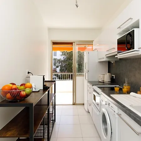 Blue Yourhosthelper *