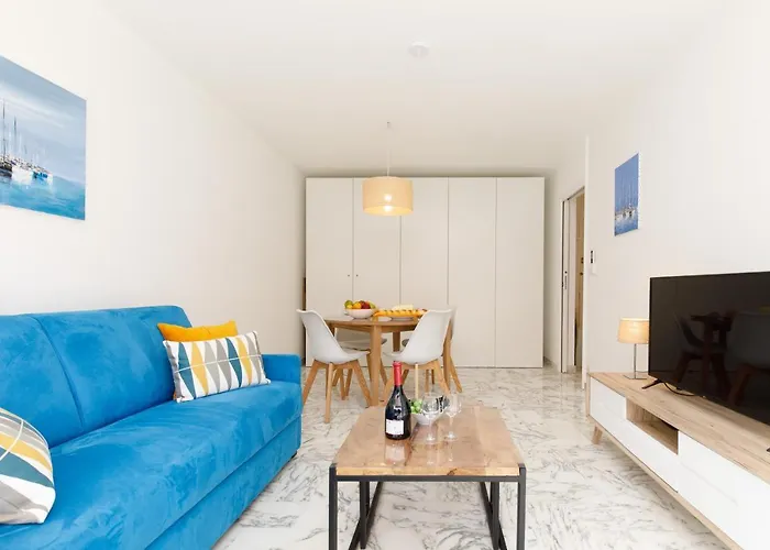 Blue Yourhosthelper דירה *